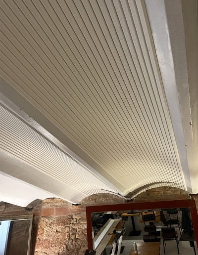 Vertigo di Impact Acoustic rivestimento murale in feltro a soffitto