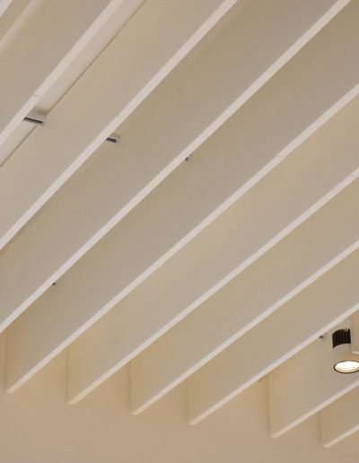Bafles acústicos a techo detalle fijación